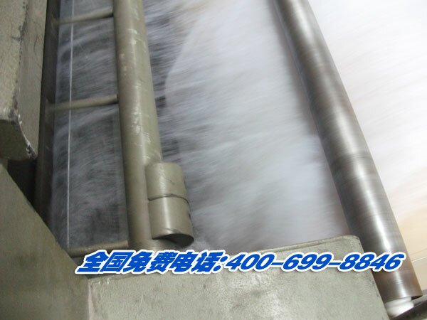 新疆喀什客户来我厂考察精细弹花机梳理化纤棉 PP棉 再生棉的弹花机视频。